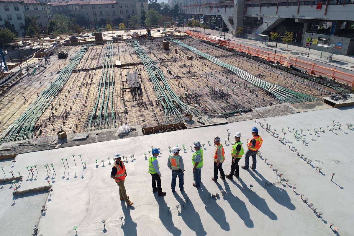 Brendingiz shaharda porlasin